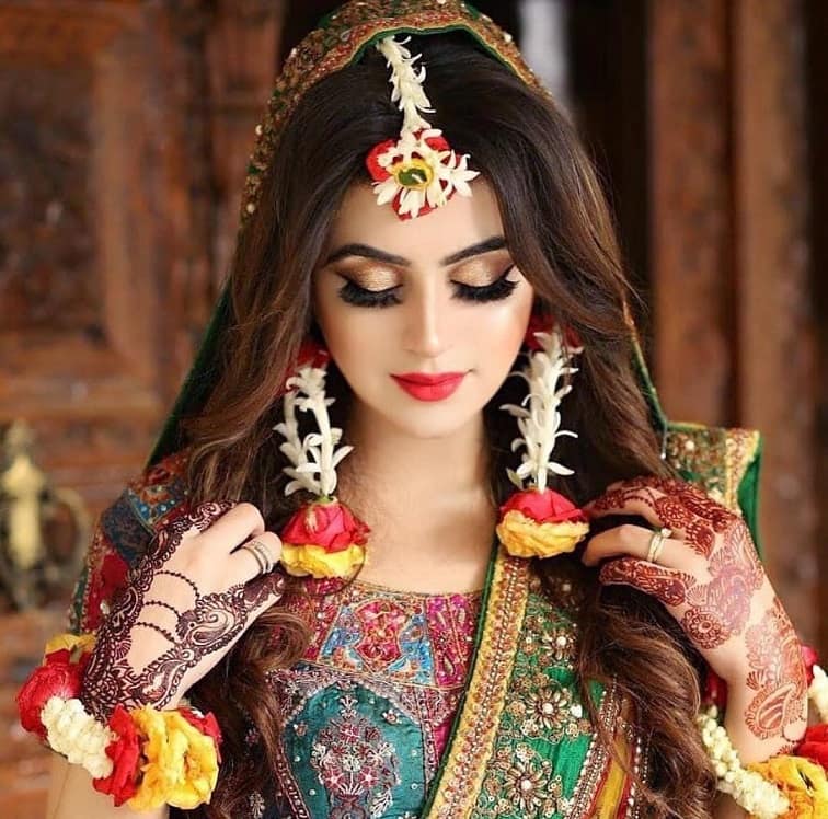 gajra-hairstyle-trends - ShaadiWish