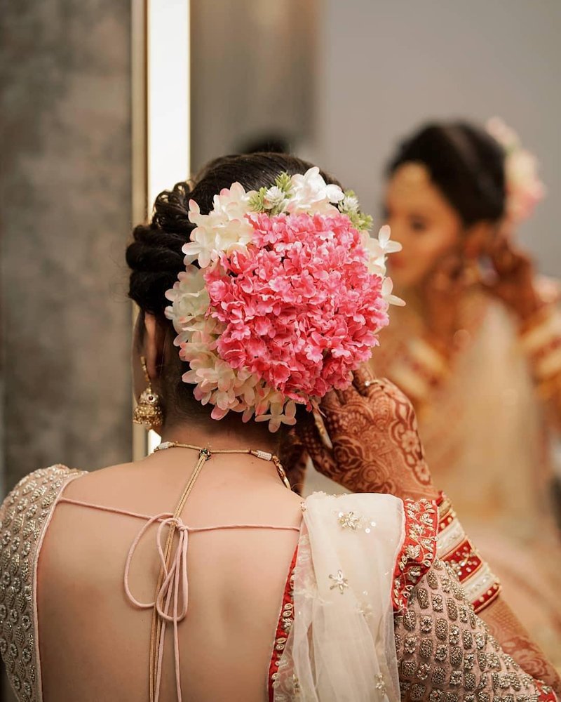 Gajra Hairstyles For Your Wedding: What Is Your Favorite Élan?