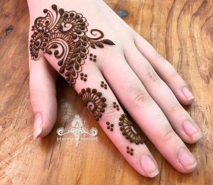 Magic of dots - latets henna design