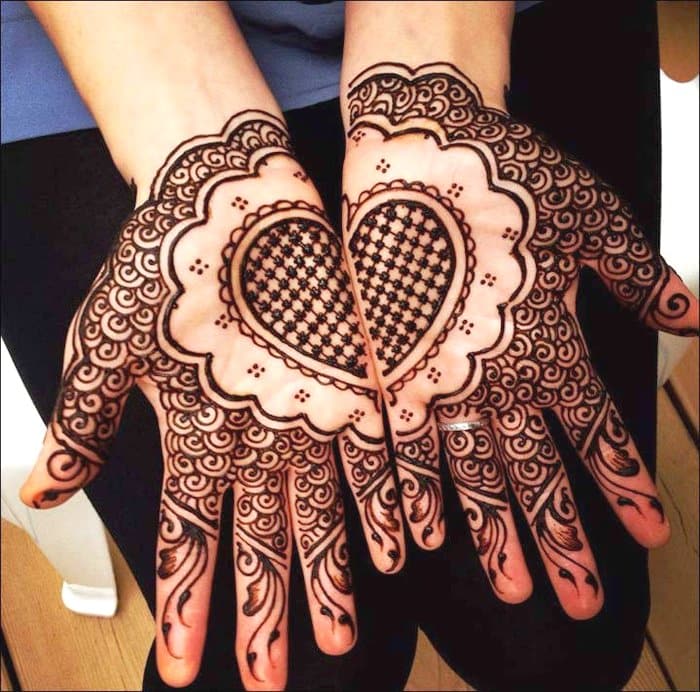 Arabic heart shaped mehndi designs