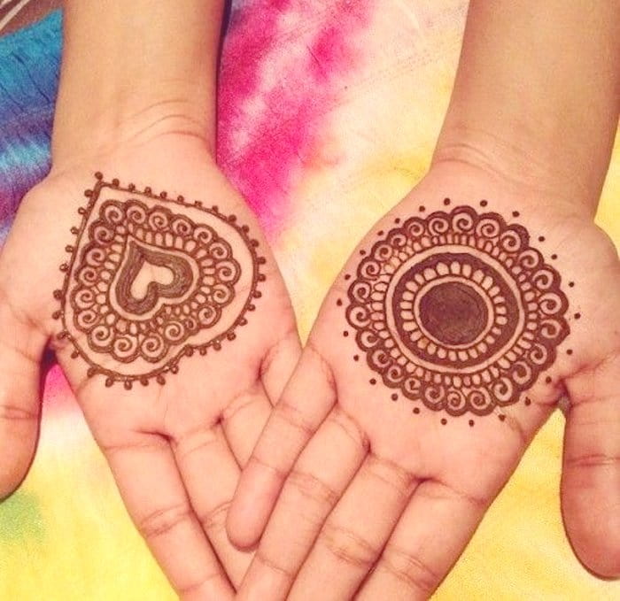 Heart designed mehndi tattoo 2019