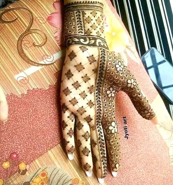 Half-half beautiful henna