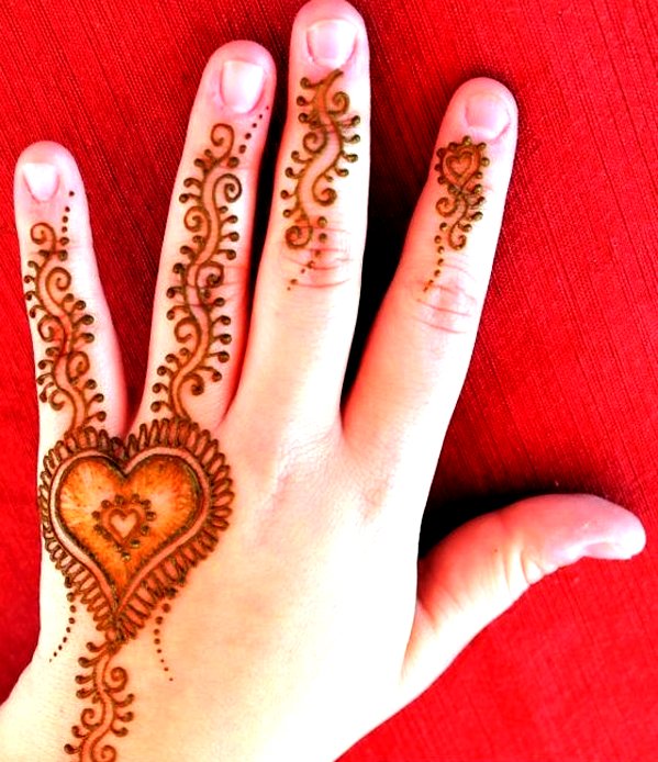 Cartoon & Simple Mehndi Designs For Kids: They Just Love Them!