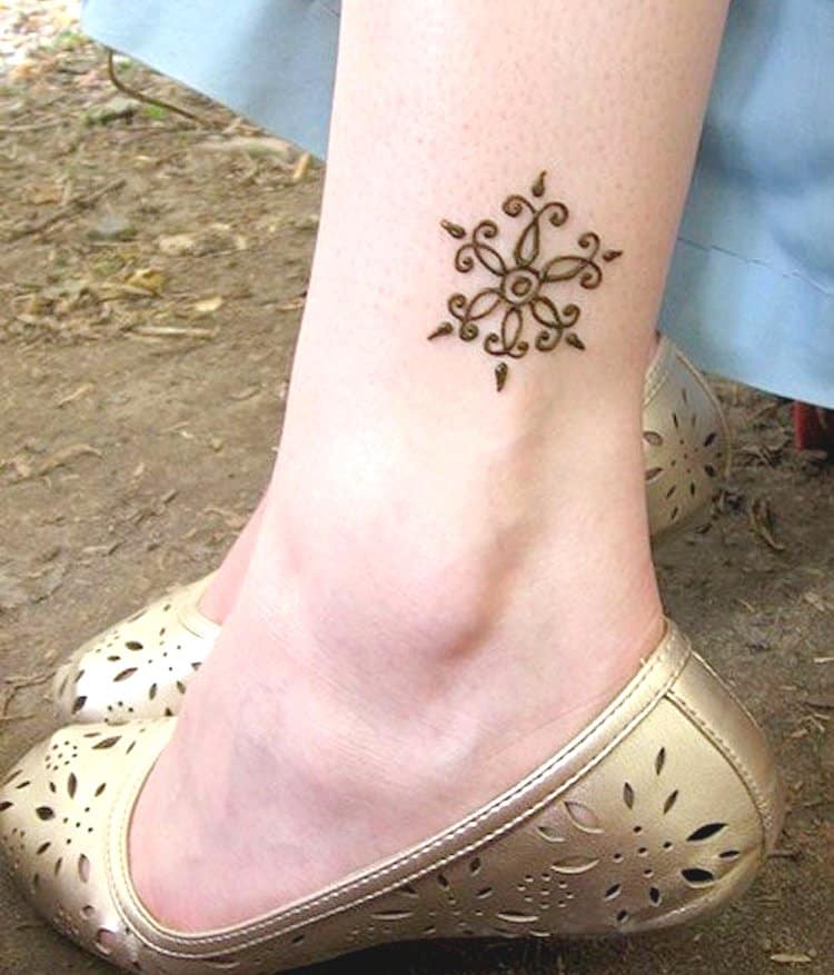 Anklet mehndi designs for legs