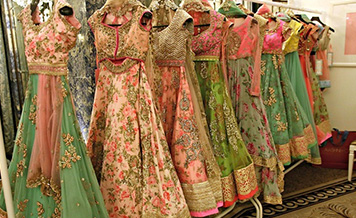 Glam Mumbai Anand Karaj With Fabulous Bridal Outfits | Latest bridal  lehenga designs, Indian bridal dress, Latest bridal lehenga