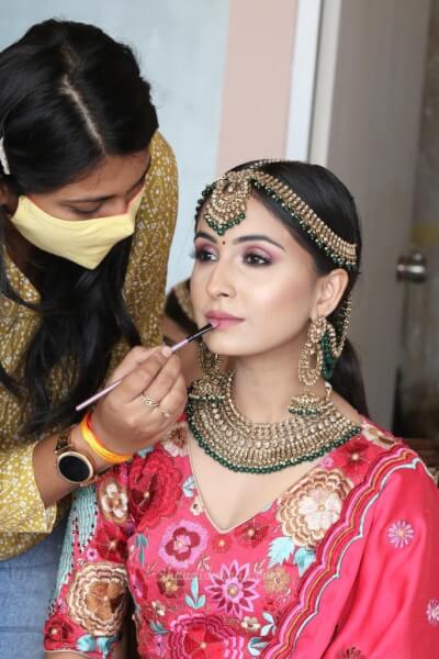 Gunja Sahu Makeup Artist