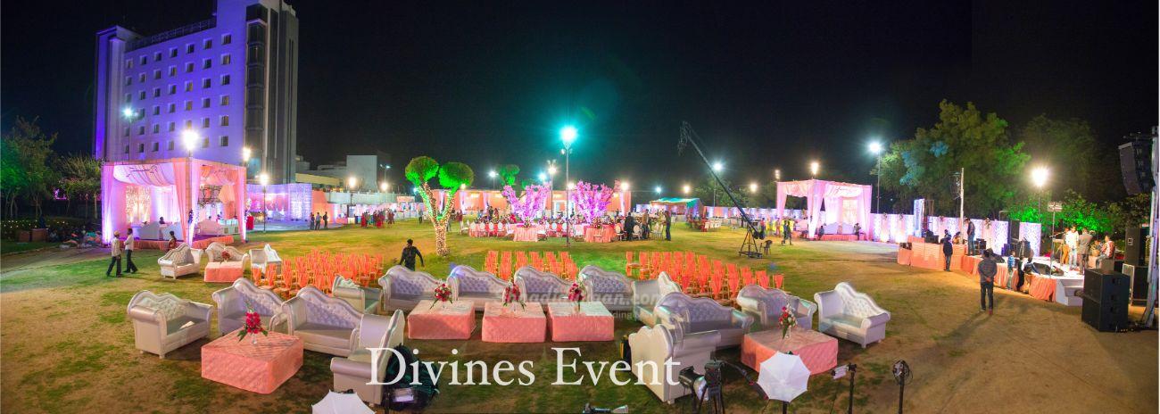 Divine's Event