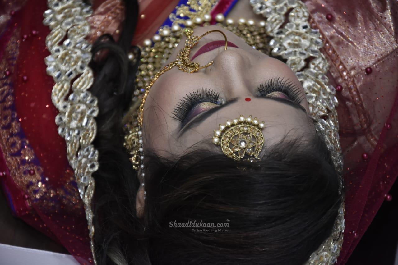 Jawed Habib Hair & Beauty - Price & Reviews | Makeup Artist in Delhi