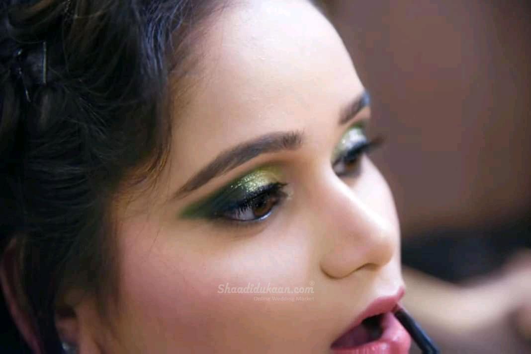 Poonam Panday Makeup Studio.