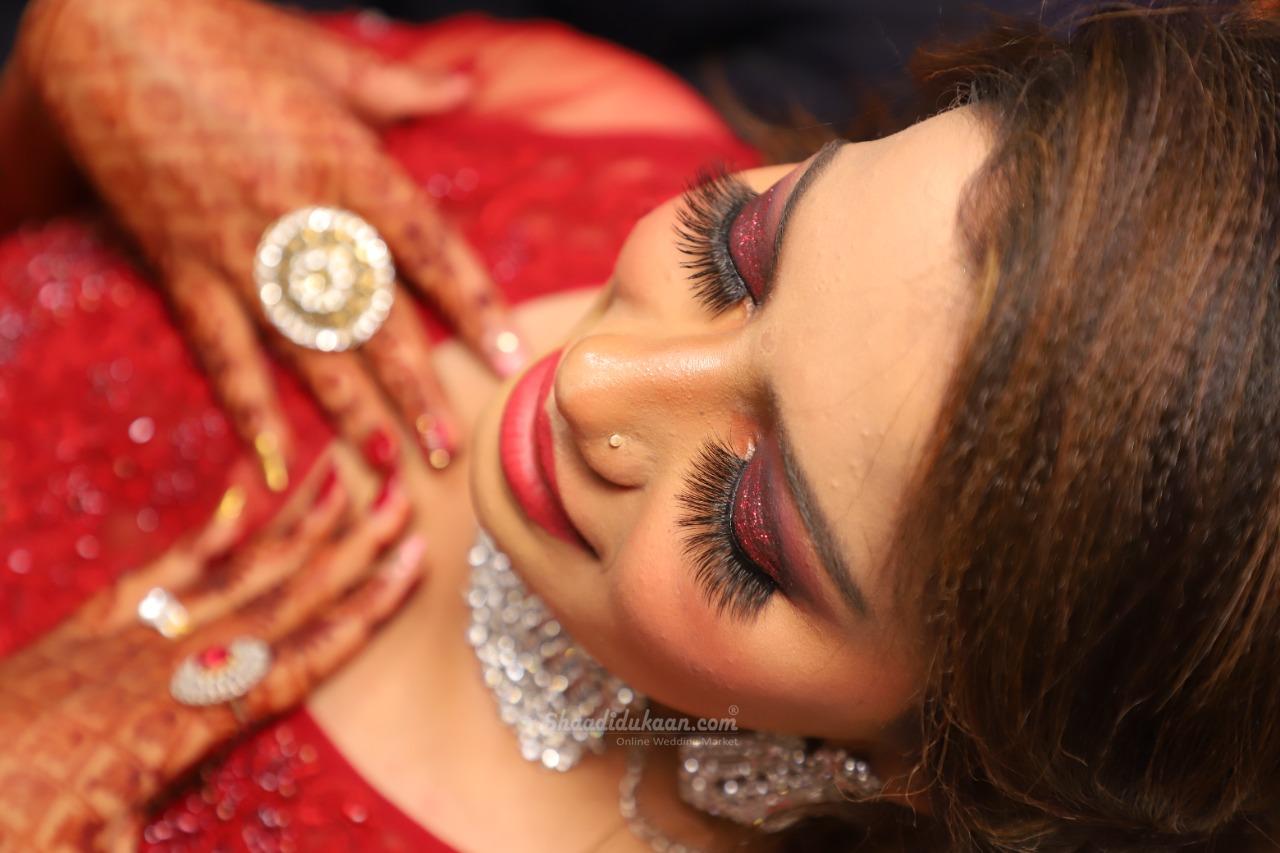 Ritu Chopra Makeup Artist