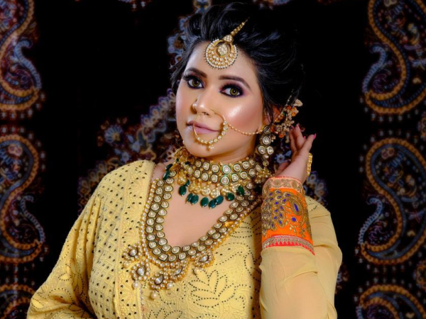 Shivali Arora Makeup Stories