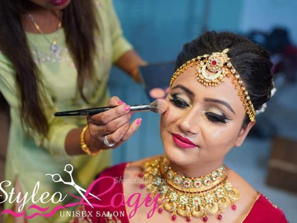 Nikita Gupta Makeup And Hair Artist