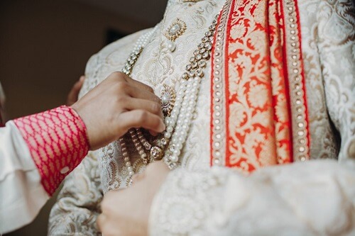 Nine Opulent And Marvelous Wedding Kantha For Groom | Wedding Accessories For Groom