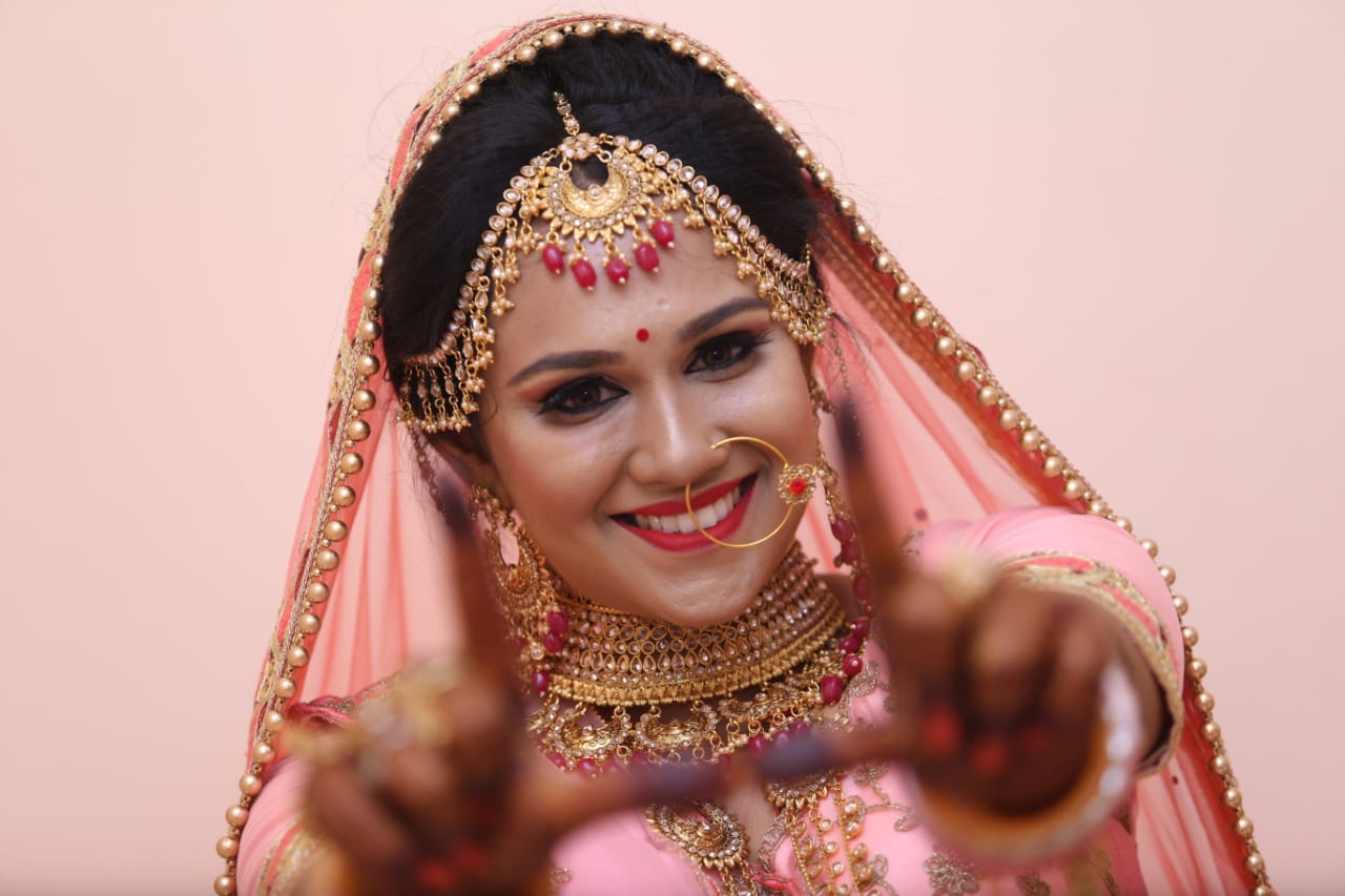Steps To Follow To Get Indian Bridal Makeup Done Right