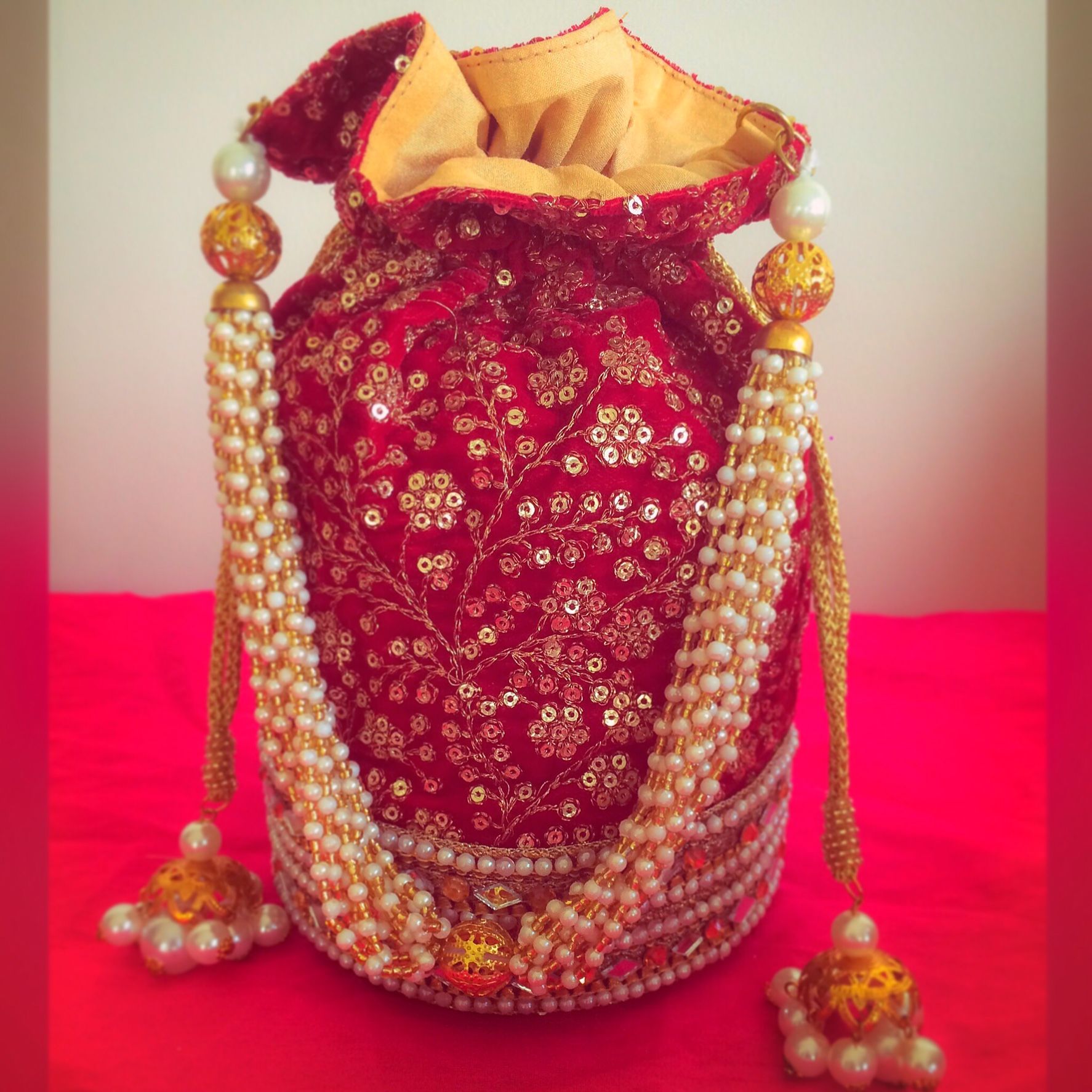 So Cute Potli Purses Designs You Get Swooned with: Flaunt it Wherever You Want to