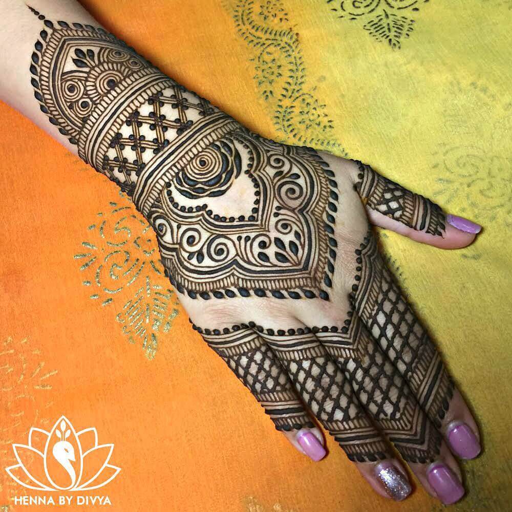 Mehndi Designs| Trending Henna Designs | Bharwa mehndi designs | Indian henna  designs, Dulhan mehndi designs, Stylish mehndi designs