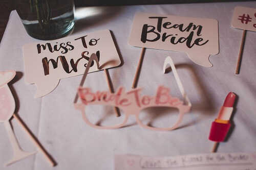 15 Engaging Bridal Shower Games That Everyone Would Love Playing At Your Bridal Shower