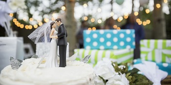 8 All seasons Unique Wedding Gifting Ideas For couples