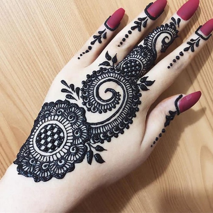 Top 111+ Latest & Simple Arabic Mehndi Designs for Hands & Legs