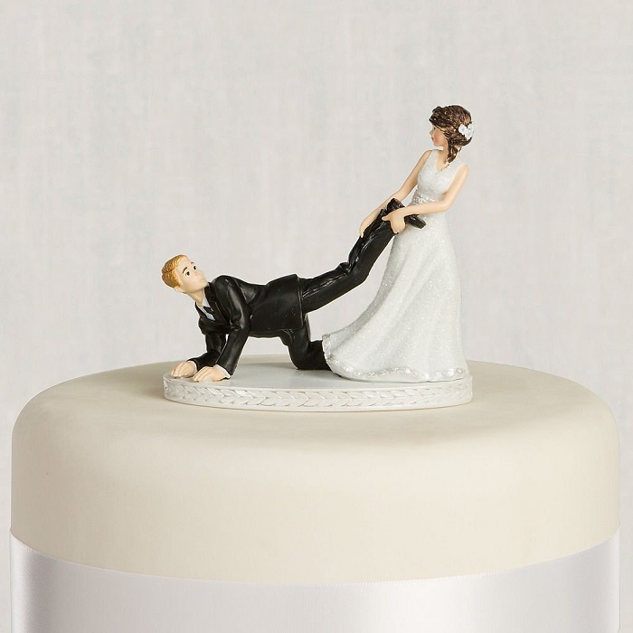 Some Amazing Wedding Cake Toppers That'll Be A Great Addition To Your D-Day  Cake