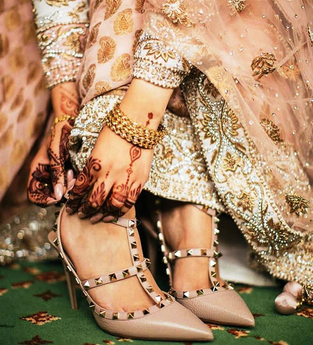 7 Indian Brands to Buy Stylish and Comfortable Bridal Heels and Charm Juttis