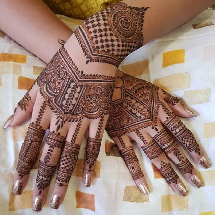 51 Impressive Diwali Mehndi Designs For Newlywed Brides 