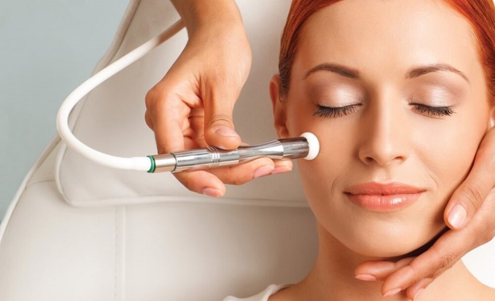 All You Want to Know About Laser Treatment: Get Rid of Your Scars and Acne