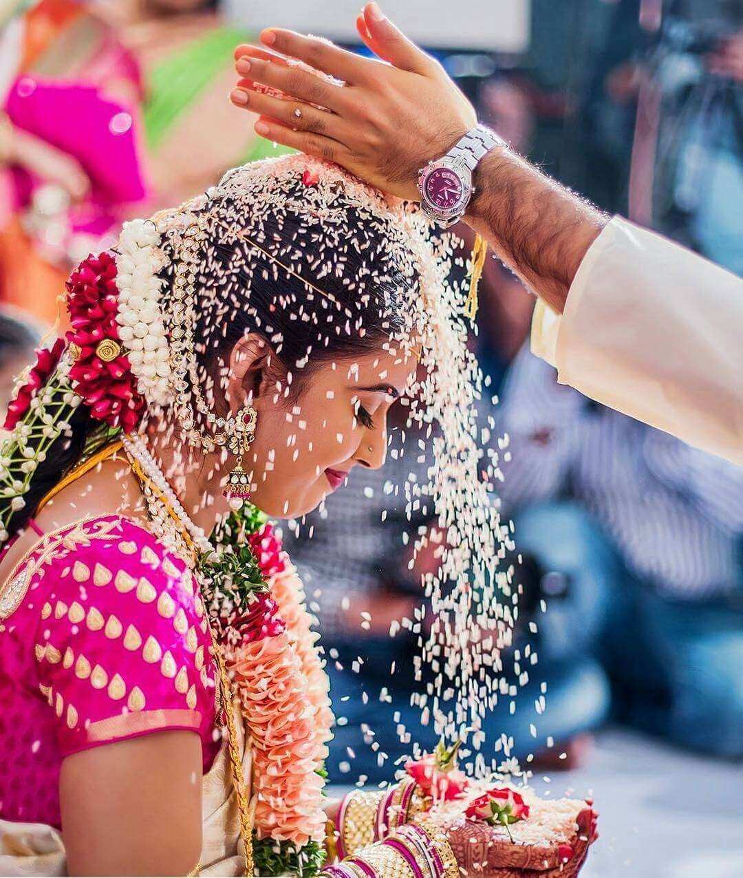 16 Most Creative Vidaai Ideas | Indian wedding send off ideas