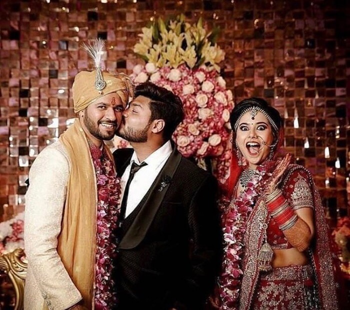 Must-have Couple Poses for an Indian Wedding Album