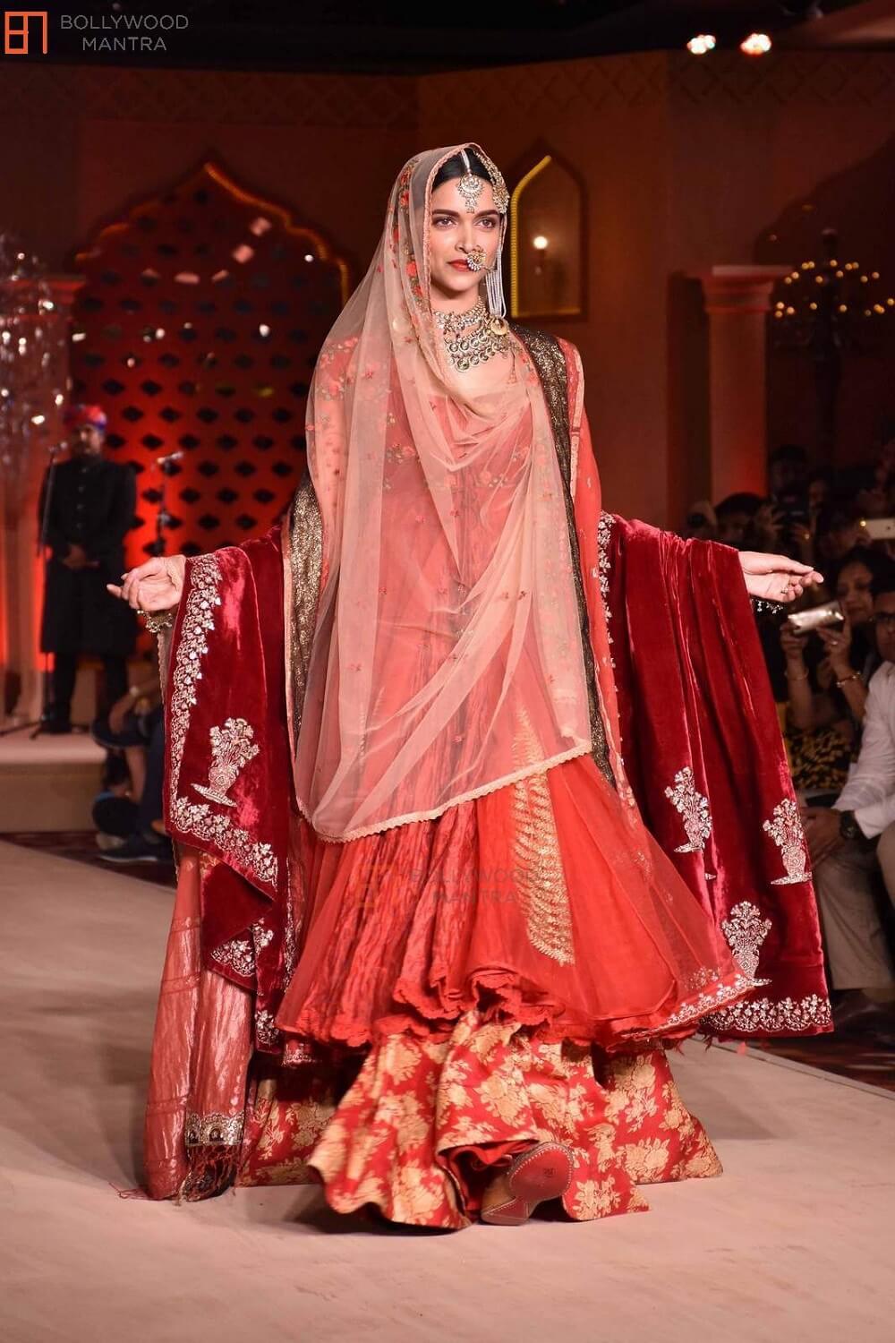 Thanks Bollywood For Giving Us Iconic Mughal Outfits That Are Ideal For Millennial Brides & Grooms