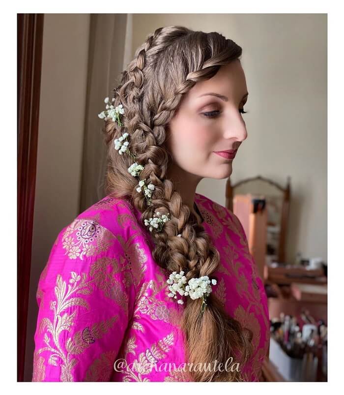 20+ Open Hairstyles With Gowns That You Can Try at Wedding