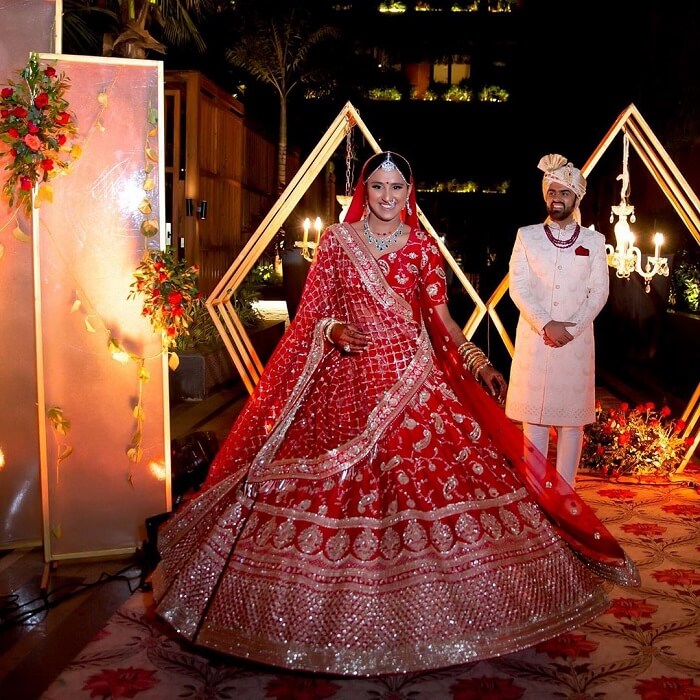 dulhan lehenga in red colour