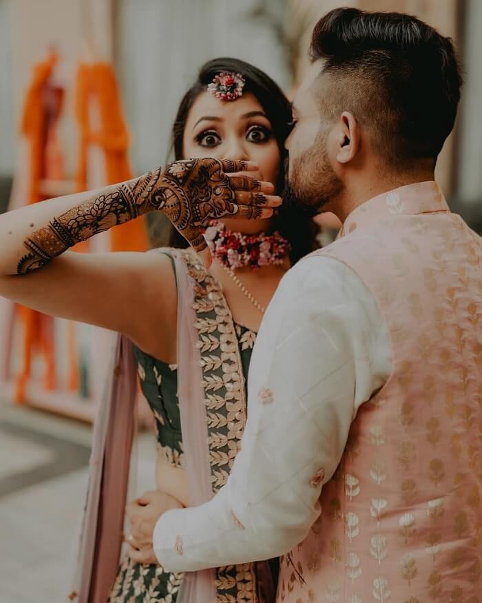 Stylish & Trendy Bridal Haldi Poses – The Weddart Photography