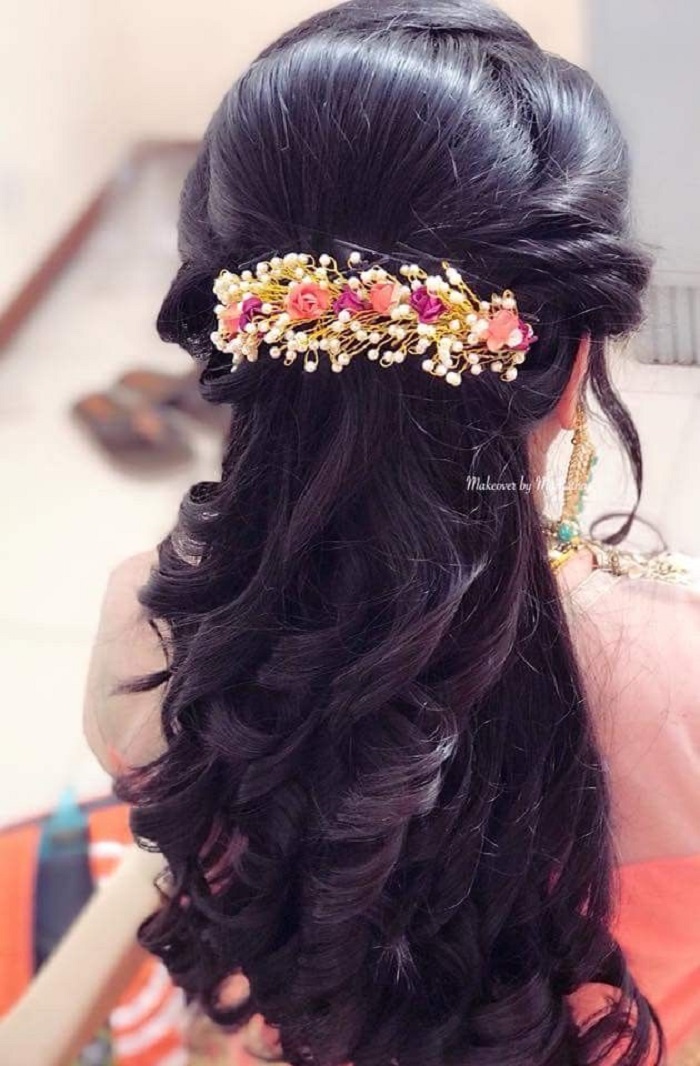 Stunning Floral Hair Accessories For Your Big Day