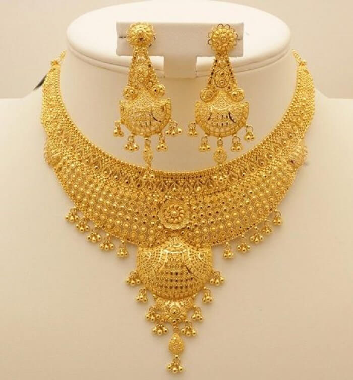 Kerala jewellery design with puligoru pattern - Jewellery Designs