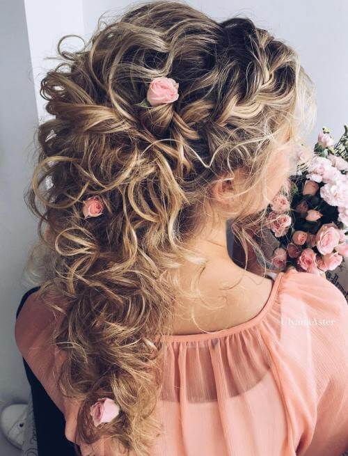 10 Classy Curly Hairstyles for Wedding