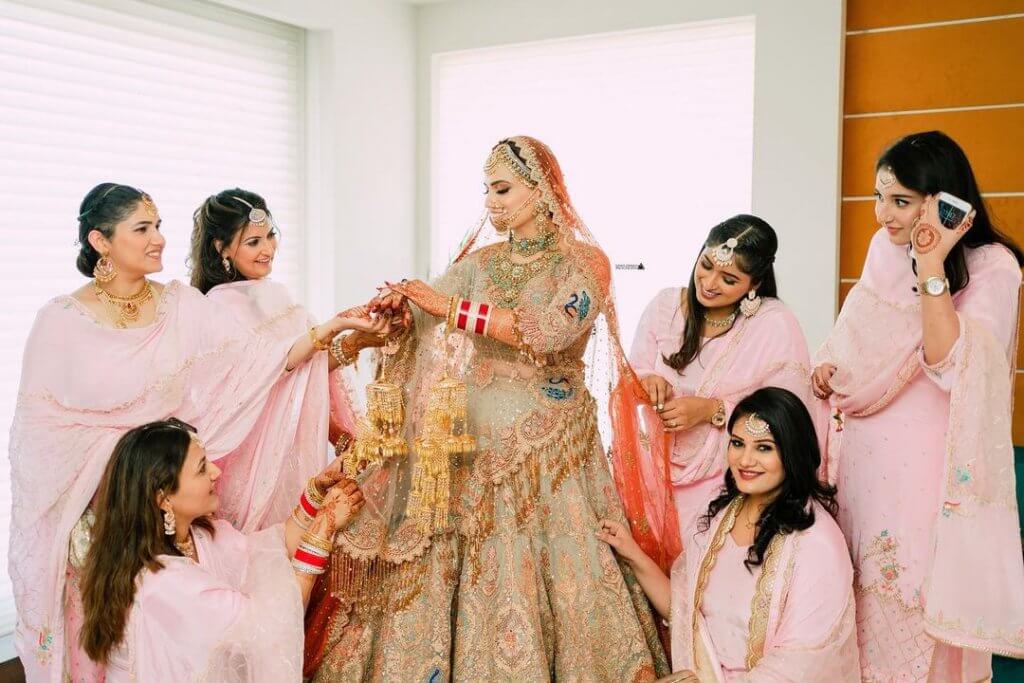 Indian Bridal Photo Shoot in Delhi: Dulhan Makeup Photos | Photoportray