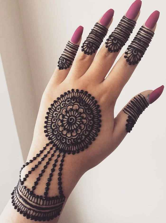 8 Easy and Beautiful Arabic Mehndi Design for Wedding Season