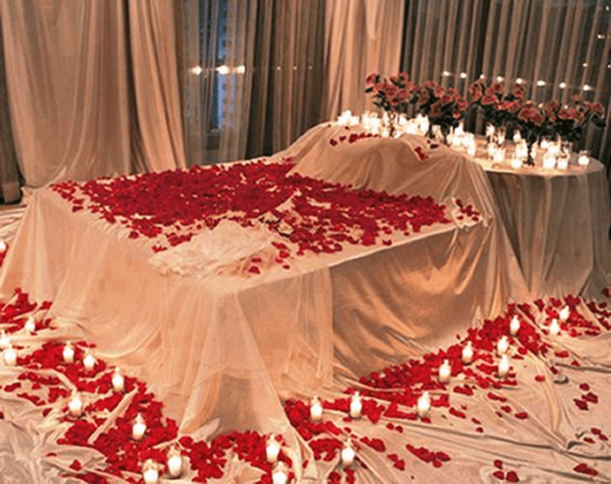 spa massage bed frangipani flowers decoration | Stock image | Colourbox