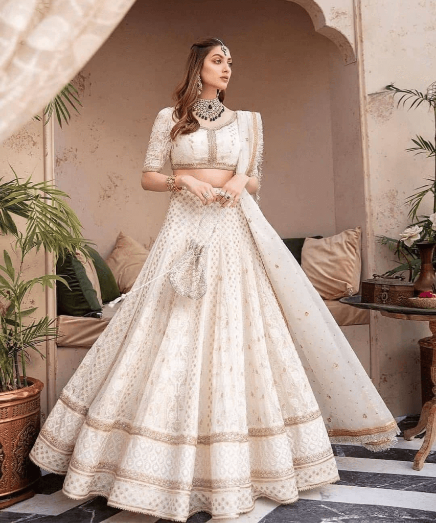 Ivory Embroidered Lehenga Set Design by Akriti by Ritika at Pernia's Pop Up  Shop 2023