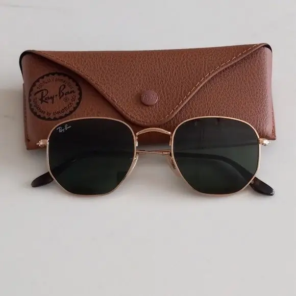 Sunglasses as Wedding gift for groom