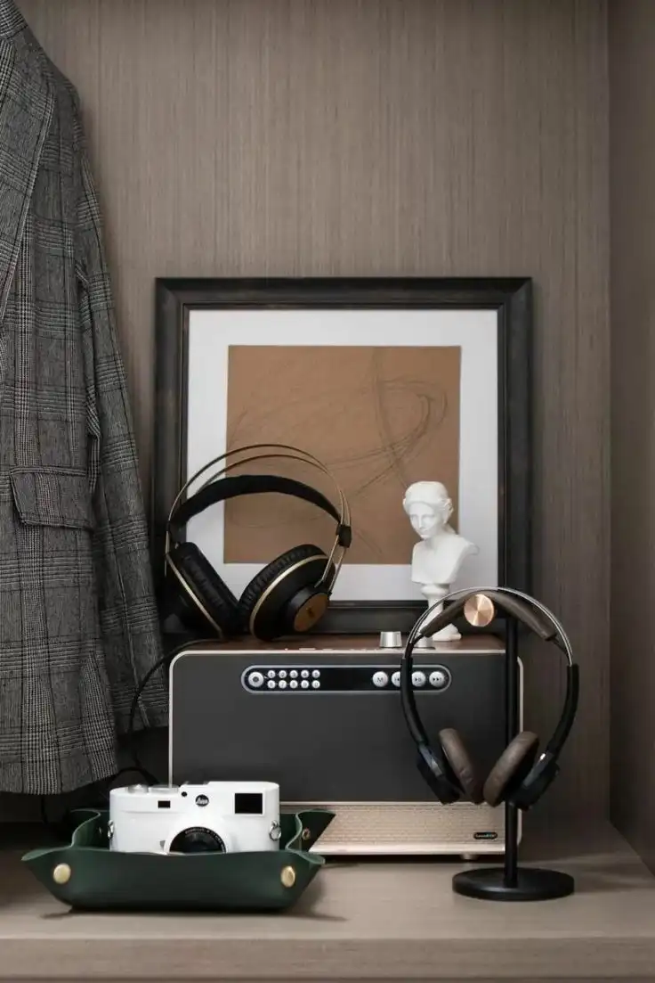 Music Speaker as weddin gift for men