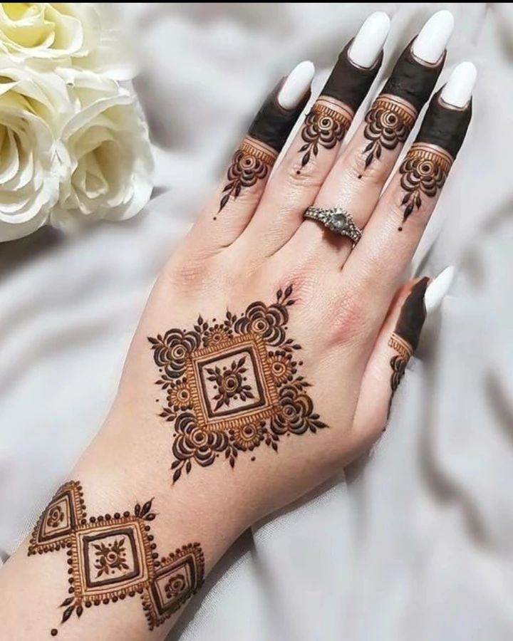 Square Shape Mandala Mehndi Design