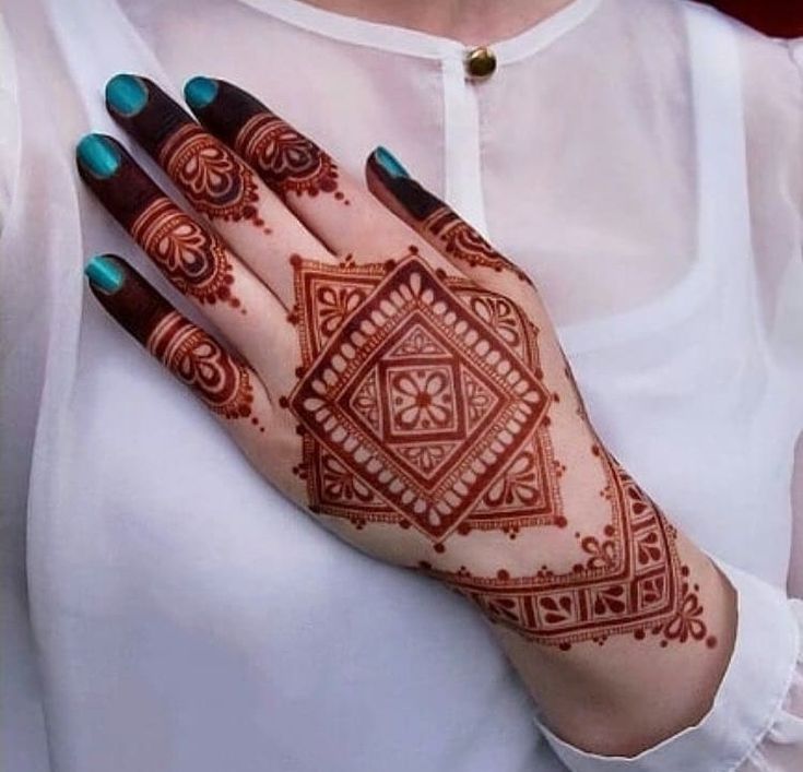 Square Shape Mandala Mehndi Design