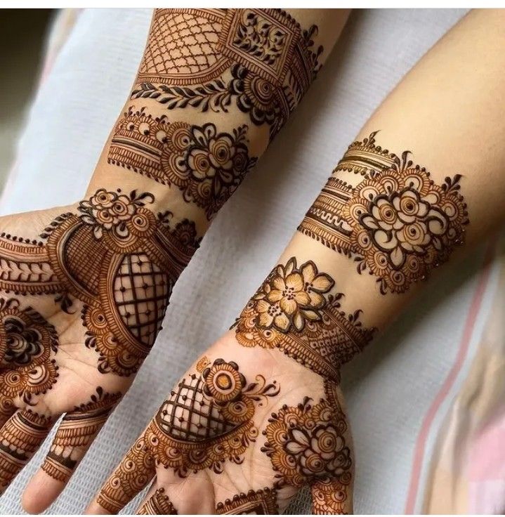 Floral Bangle Mehendi Designs