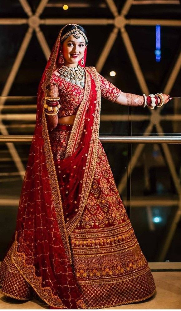 Bridal Ghagra with Marathi Dupatta