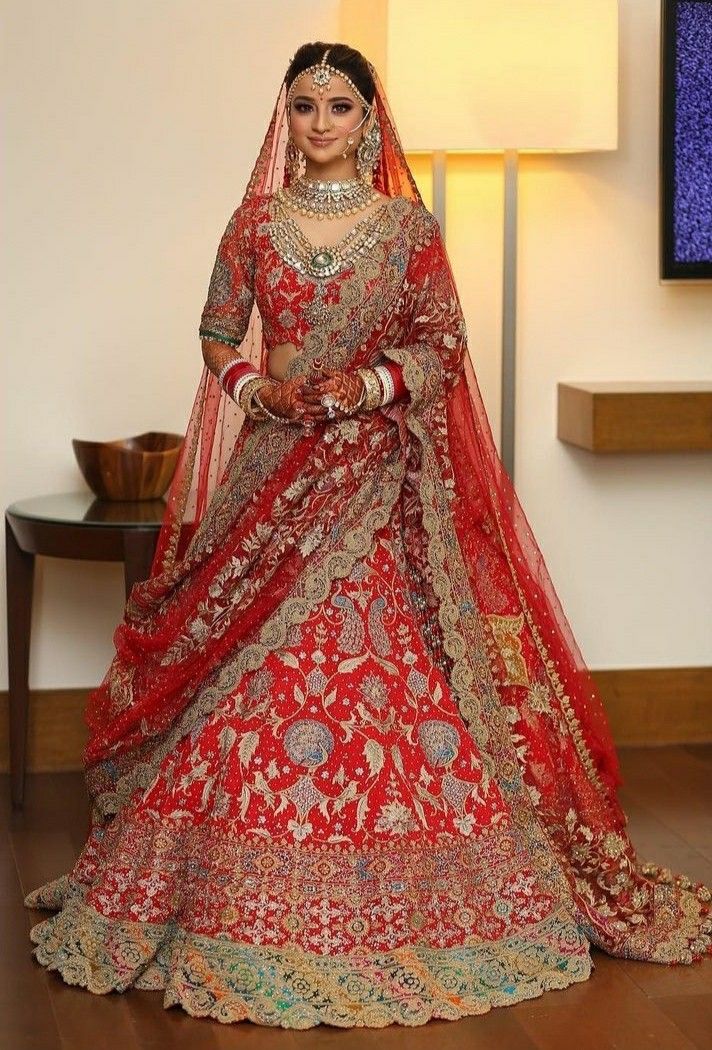Bridal Ghagra with Marathi Dupatta