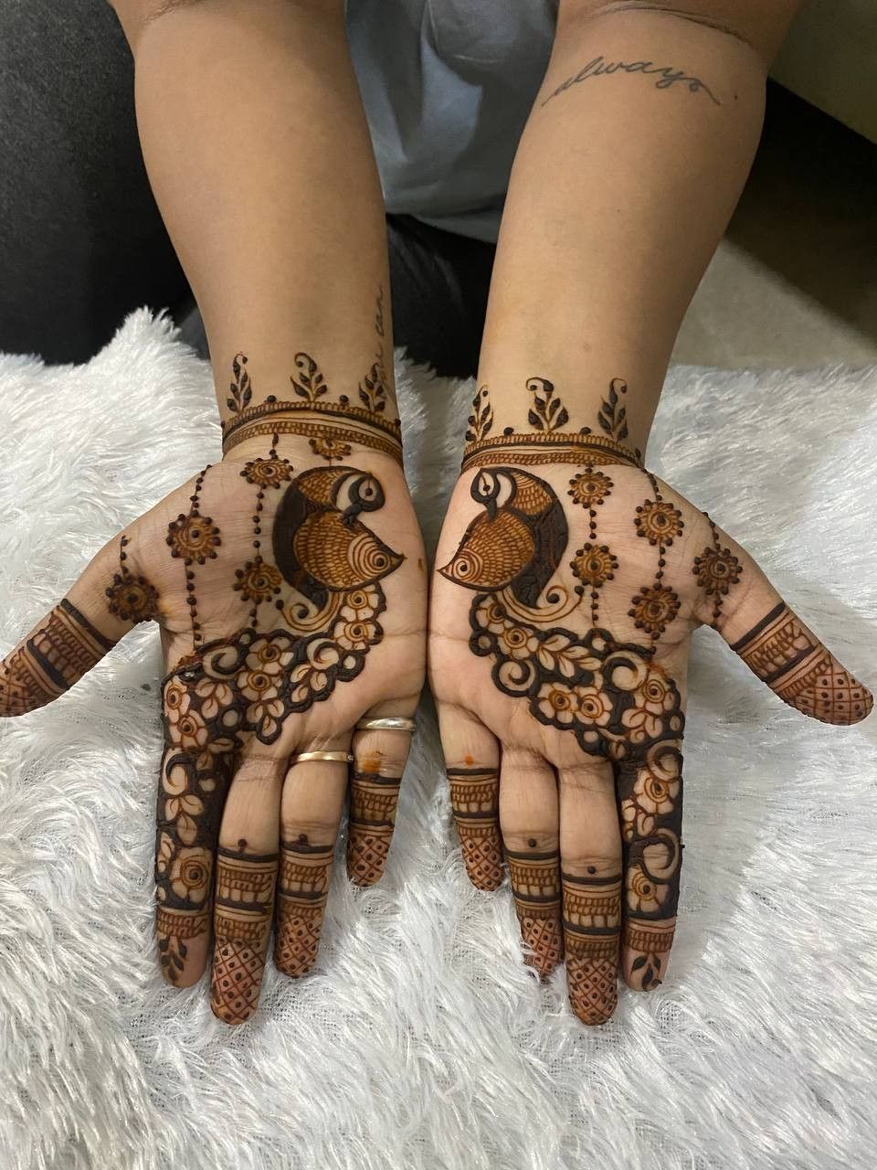 Easy and Beautiful Peacock Mehendi Design