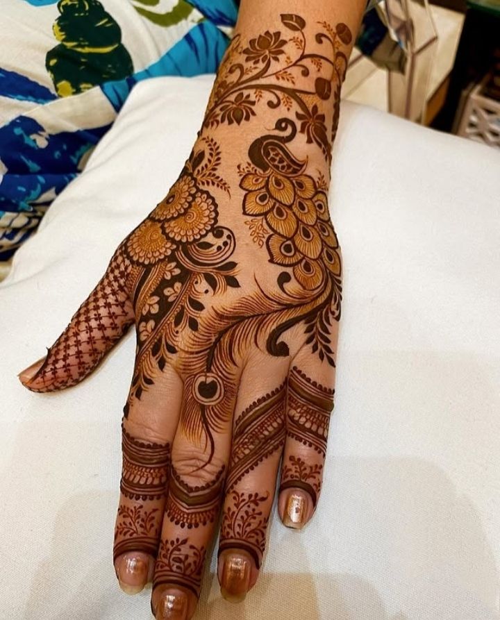 Peacock Mehendi Design Back Hand