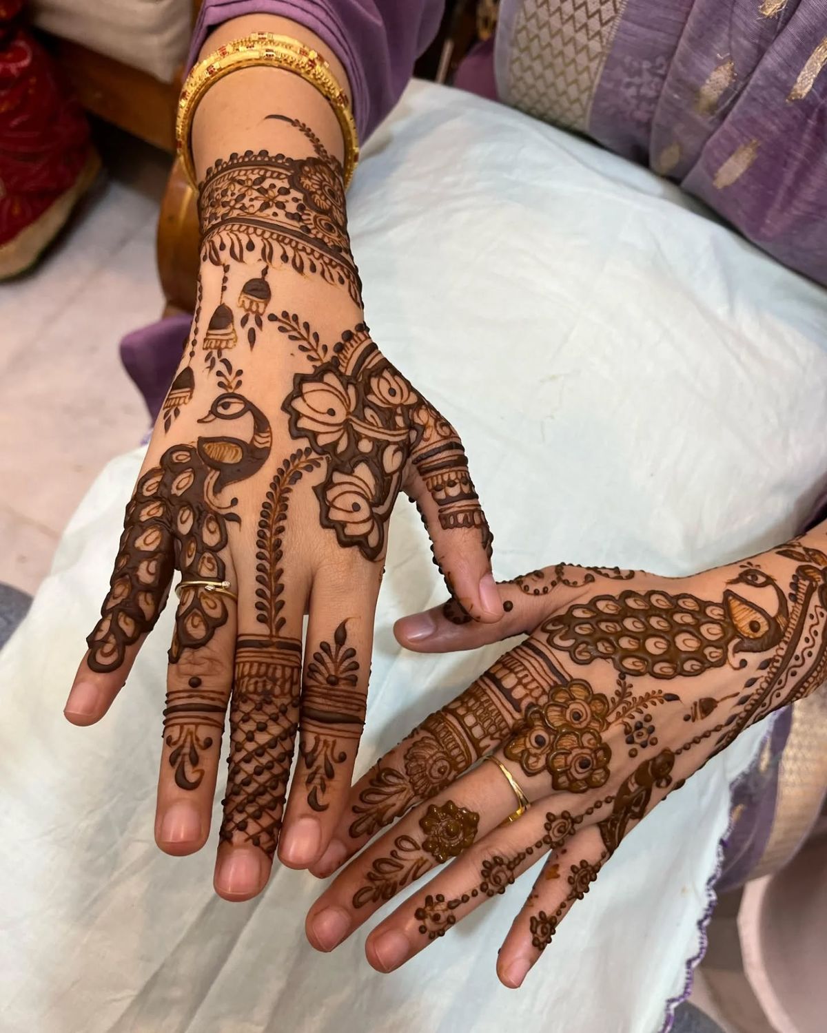 Peacock Mehendi Design Back Hand